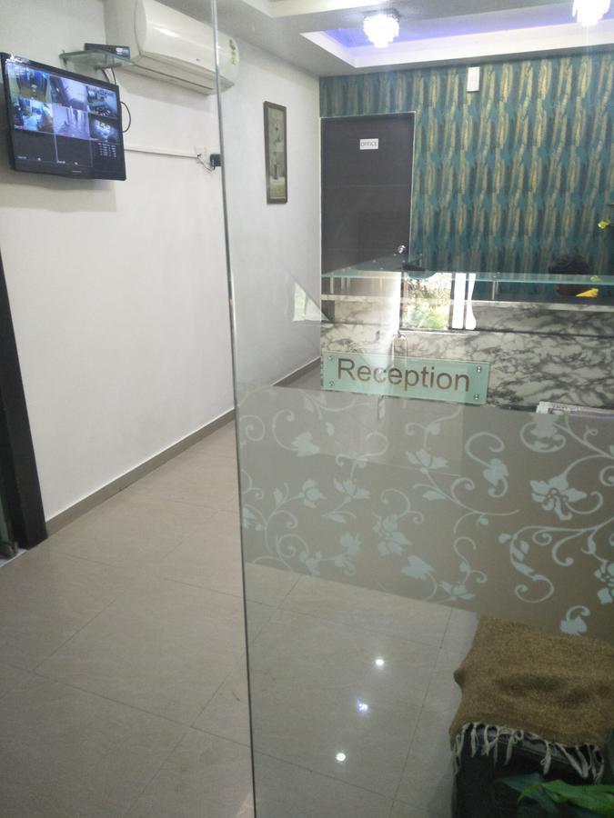 Hotel Ambience Sarkhej Exterior photo